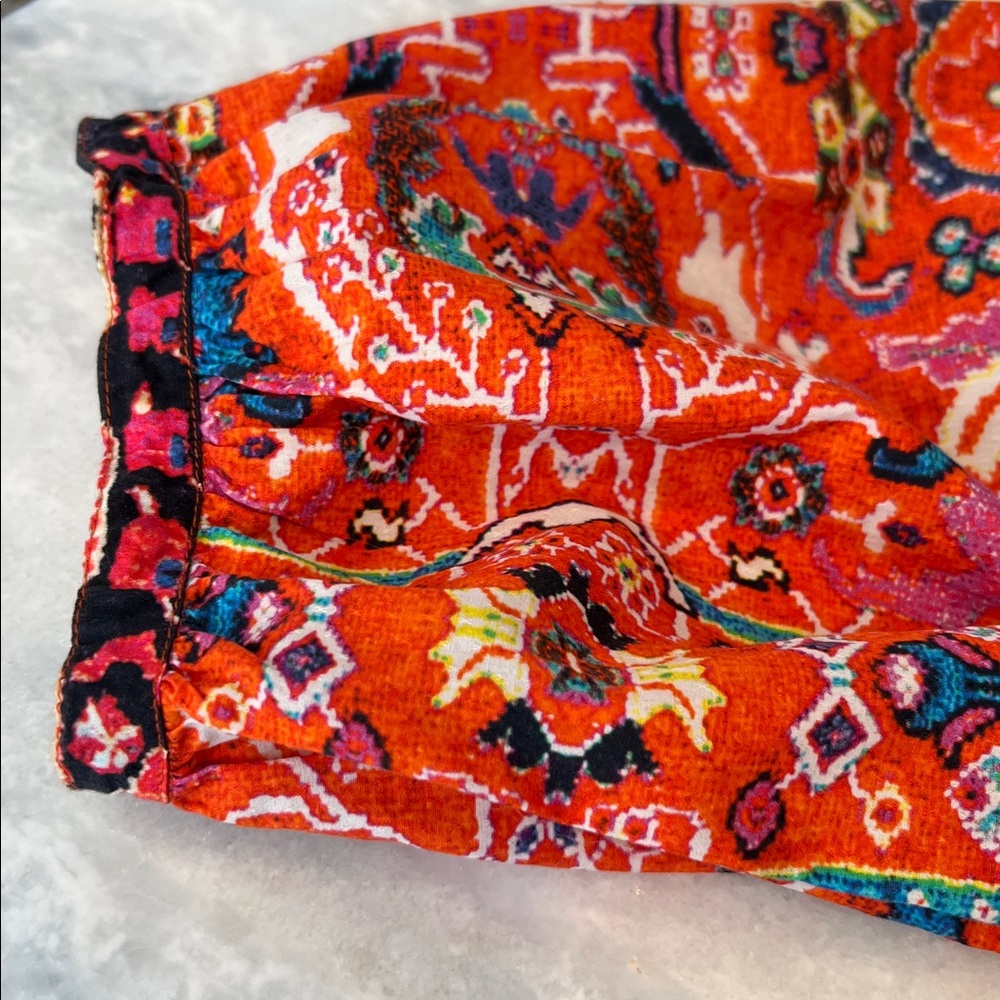 Anthropologie multi color dress
Pockets, side zipper and front slits
NWT - Picture 3 of 7